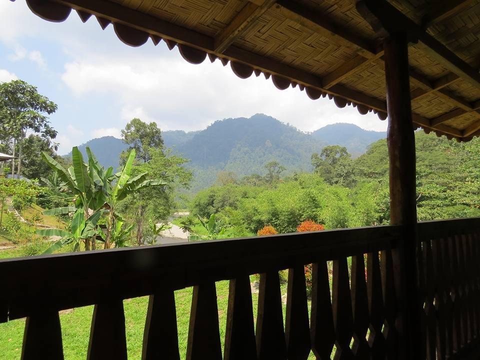 Batu Kapal Jungle Houses Hotel Berastagi Ngoại thất bức ảnh